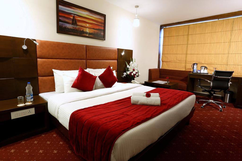 Hotel Sunbeam Premium Zirakpur Camera foto